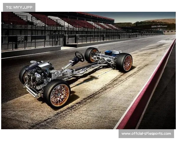 汉密尔顿更换超额动力单元部件,维修区发车 汉密尔顿更换超额动力单元部件,维修区发车